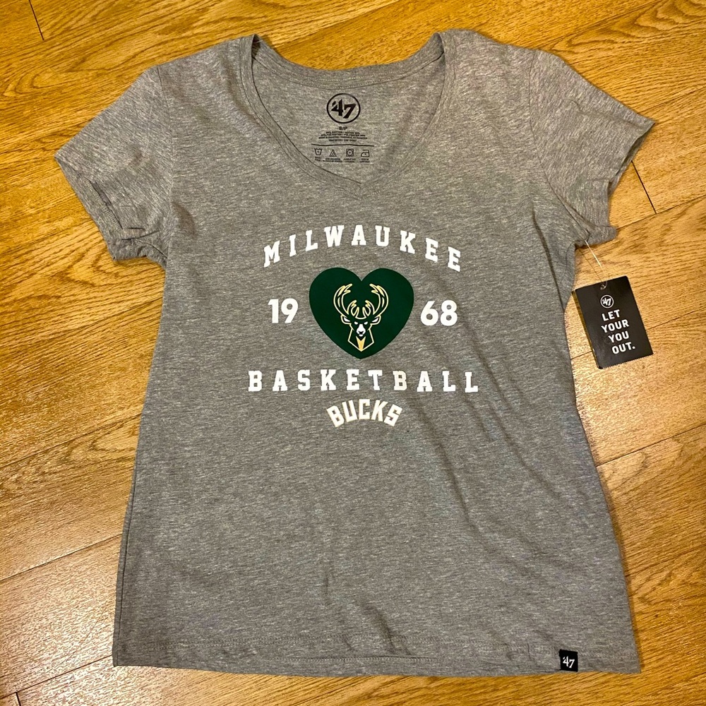 Milwaukee bucks v-neck shirt